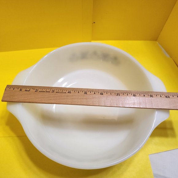 Fire King "Meadow Green" 1- 1/2qt. Round Casserole with Glass Lid Anchor Hocking - Picture 15 of 16